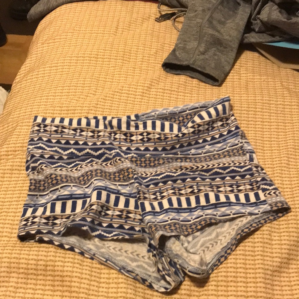 Brand: wet seal size: small color: blue white beige